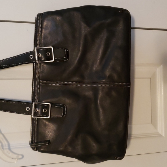 Coach black handbag - Picture 2 of 3